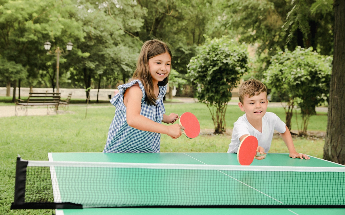 enfants ping pong